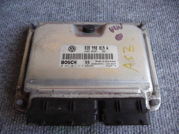 Řídící jednotka  038 998 019A EDC15P