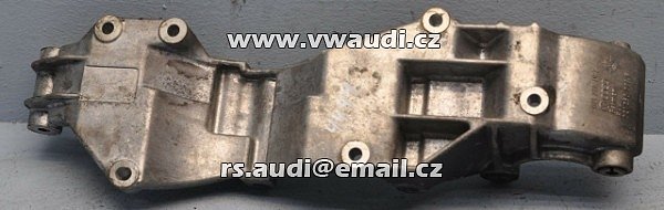 021 260 089 A  Držák alternátoru a klimakompresoru na motoru  2,8 L VR6  Passat B3 B4  Golf 3  199 357 3A0   VR6 VR 6  . zadní držák motoru   Alternátor držáku generátoru Vento Golf 3 VR6 021260087 021260089F