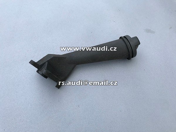 074 115 308 B Plnicí trubka oleje VW T4 2,5 TDI  s olejovým uzávěrem 074 115 308 B plnicí hrdlo