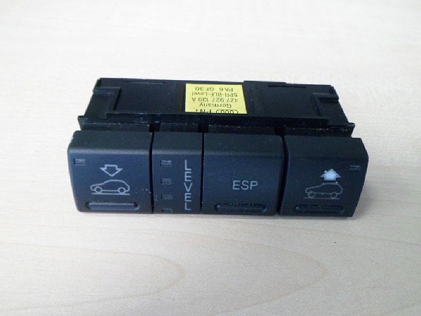 4Z7 927 139A Audi A6 2,5 TDI Allroad vypínač Nivo podvozek  ESP 4Z7927139A