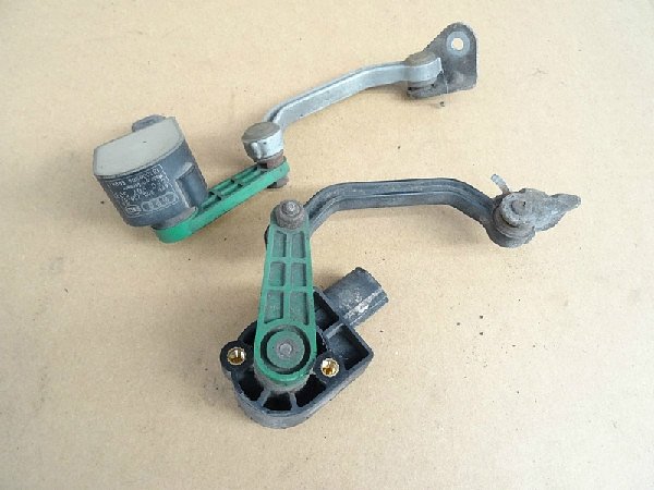 4F0 907 503 Čidlo úrovně naklopení světel  Sensor  4F0 907 503