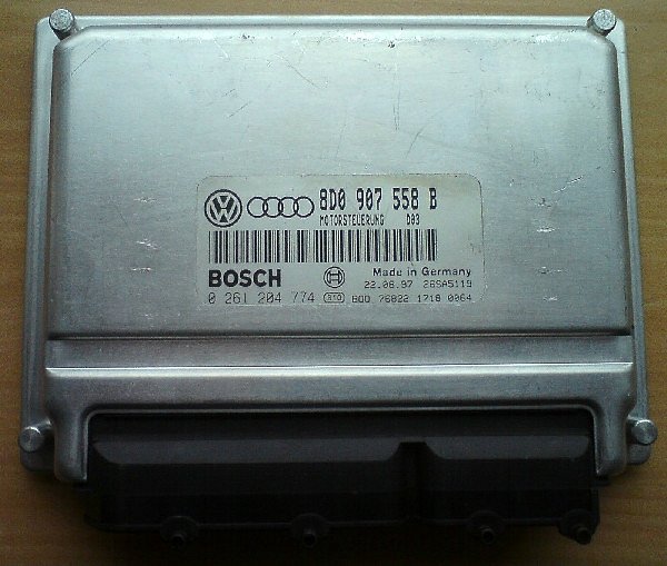 Řídící jednotka motoru  8D0 907 558B