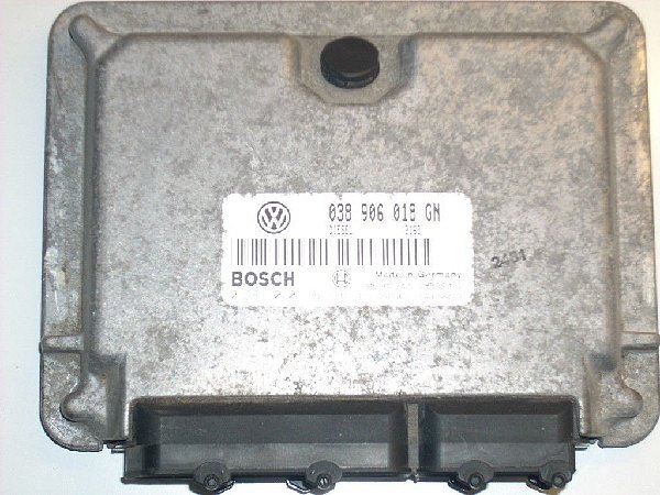 Řídící jednotka motoru  038 906 018 GN