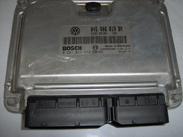Řídící jednotka motoru  045 906 019 BM 