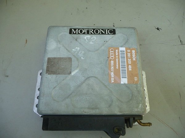 Řídící jednotka motoru Audi S2 3B 895 907 404BA