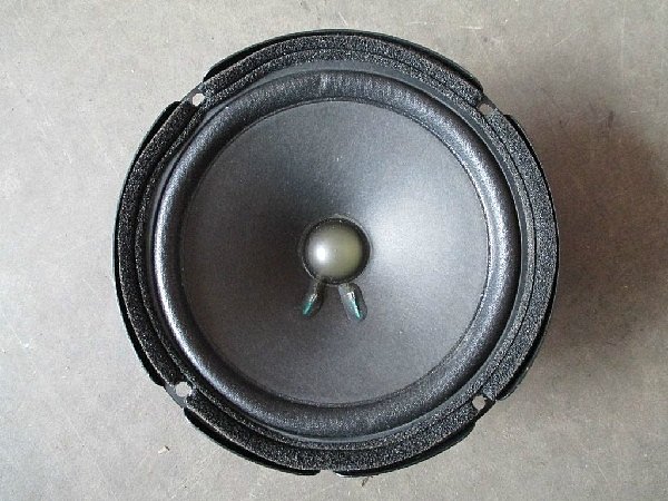 4B0 035 411 AUDI A6 S6 4B  reproduktor