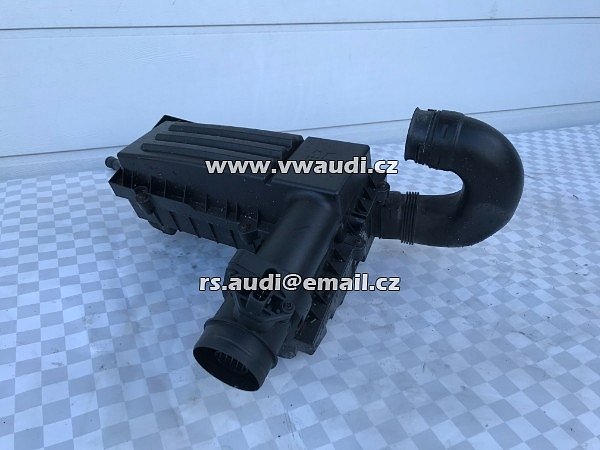 VW Touran Golf Passat originální skříň vzduchového filtru 3CO129601AM 3CO129607AF Filtrbox  3CO 129 607 AF