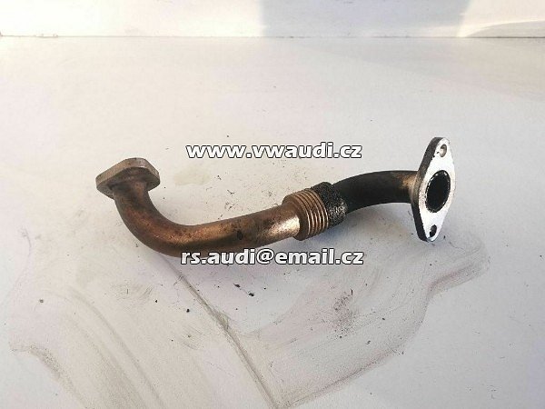 038 131 521 J 038131521J Volkswagen Golf IV 2001 Diesel EGR recirkulační potrubí / hadice
