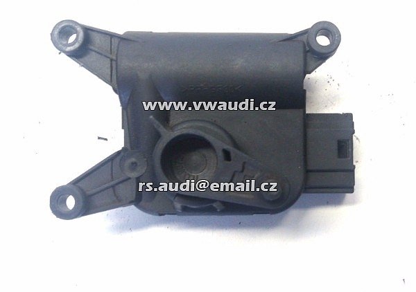 7L0 907 511 C T5 Servomotor motorek nastavení klapky topení klimatizace AC klimatronic větrání klapka topení motorek 