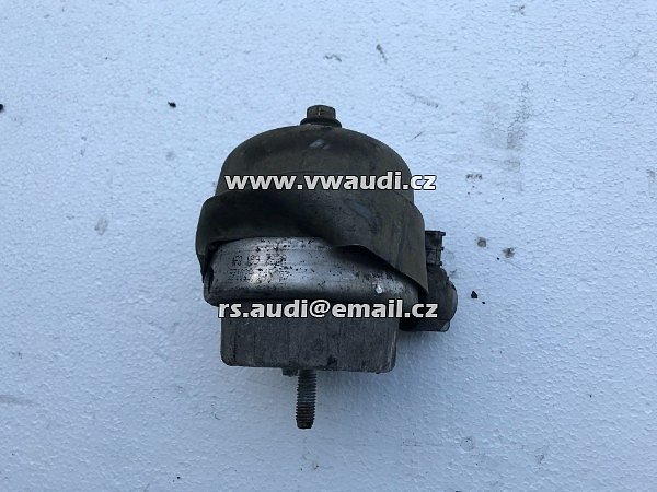 4F0 199 382 B  A6 AUDI pravý 4F2 C6 Avant 4F5 silentblok motoru elektrický 