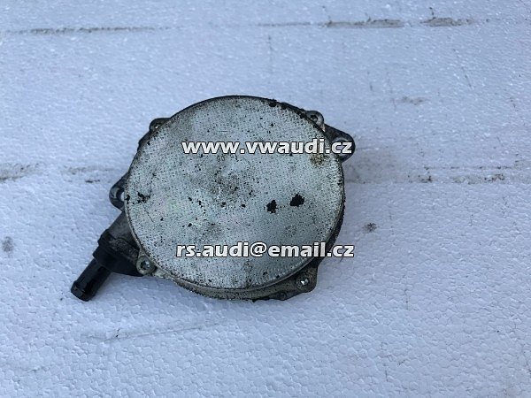  057 145 100 AE  Vakuové čerpadlo Audi A6 Avant C6 057 145 100 AE  PIERBURG 