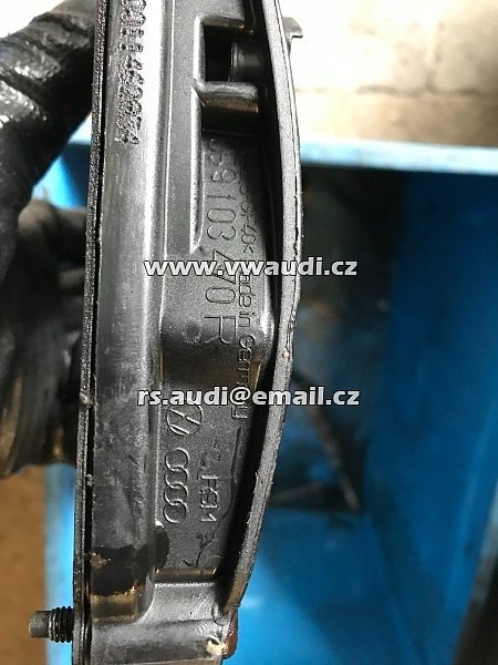 059 103 470 R VW Touareg Audi A4 8E A6 4F A8 4E Q7 4L 3.0 TDI kryt ventilu pravý 