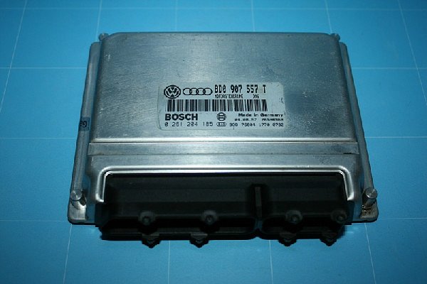  8D0 907 557T Řídící jednotka motoru ECU VW Audi Škoda 1,8 T AEB AUDI