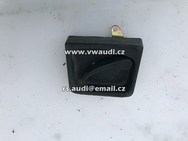 701 827 185  Klika dveří VW Transporter T4 klika otvírače dveří vlevo vzadu 701827185 