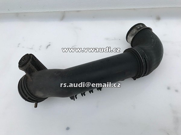 3C0 145 770 B  Hadice trubka Turbodmychadlo plnicí vzduch  VW Passat 3C B6 2.0 TDI