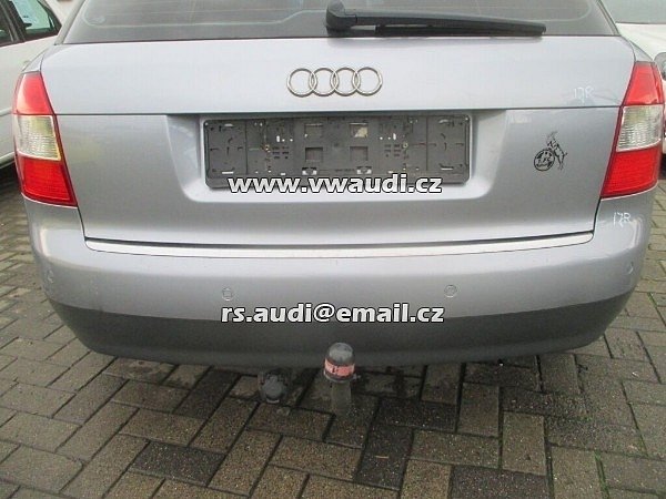 Zadní nárazník Audi A4 B6 8E Avant  stříbrná LY7J šedá