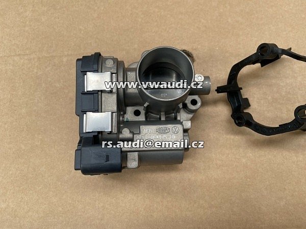 Škrtící klapka VW AUDI SEAT SKODA 04C133062C  NOVÁ ORIGINÁL