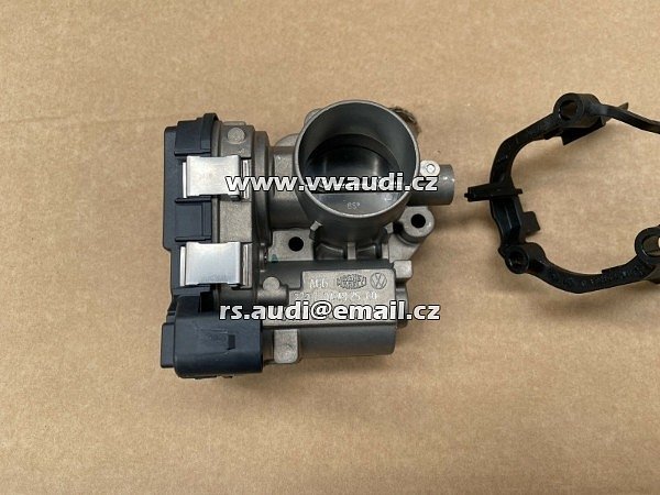 Škrtící klapka VW AUDI SEAT SKODA 04C133062C  NOVÁ ORIGINÁL