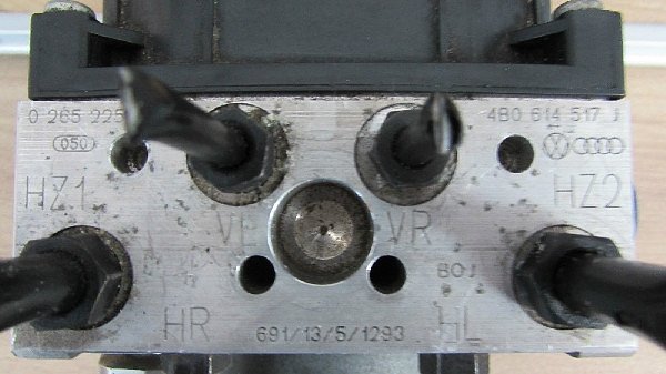 4B0 614 517J  