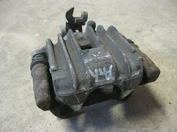 BRZDIČ PRAVÝ ZADNÍ  LUCAS 38 AUDI A4 VW Passat 3B 1999 - 2004