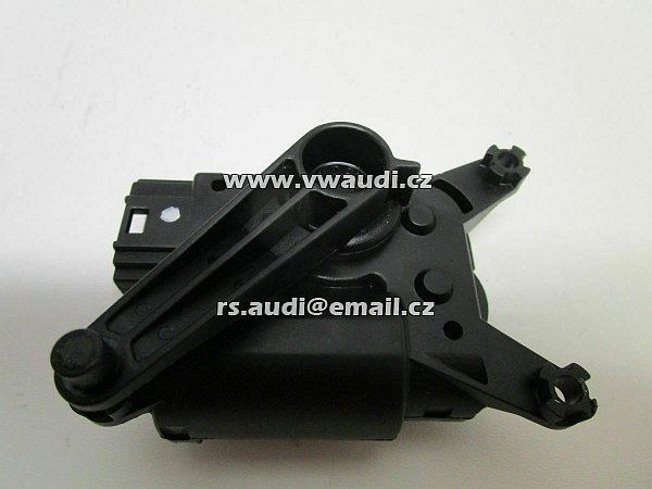 7L0 907 511 AK  Servomotor klimatizace VW T5 T6 Amarok Audi Q7 7L0 