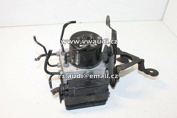 3T0 907 379 A / 3T0 614 517  Řídicí jednotka ABS  Škoda SUPERB 3T0 