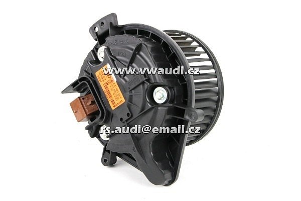 8E1 820 021E Ventilátor topení motoru ventilátoru 8E1820021E Audi A4 8E B6 B7 Seat Exeo