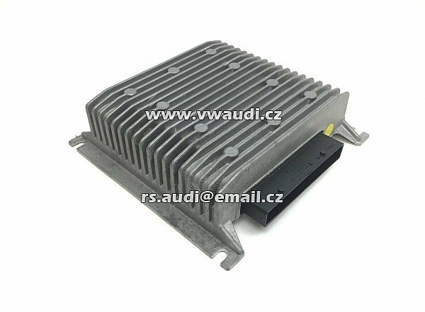 3T0 035 456  BLAUPUNKT 7 607 792 182  Superb 2011 - 2014 PASSAT CC JETTA  AUDIO ZESILOVAČ