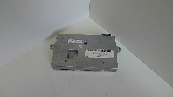 4E0 035 729  Becker AUDI A6 C6 - MMI INTERFACE CONTROL MODULE