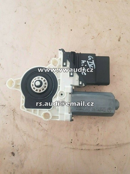  1J4 959 812 C VW GOLF IV (1J1) 1.6 16V Motor regulátoru pravého zadního okna