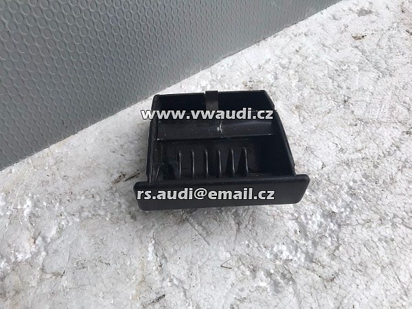 281 857 331 T4 Transporter Caravelle Popelník