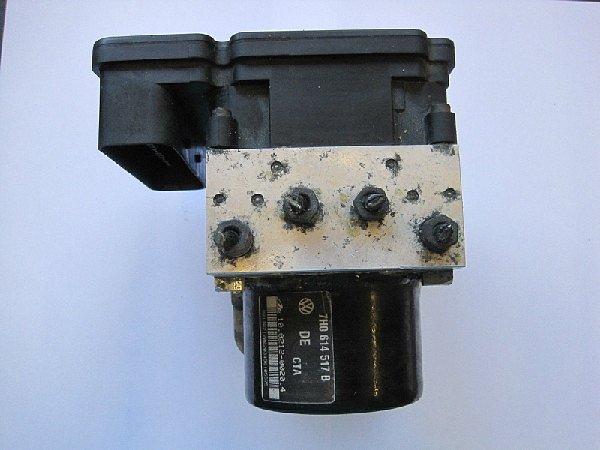 7H0 614 517B  ABS  hydraulický blok T5 