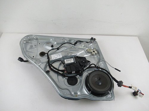 1C0 959 811 motor pro spoustec oken vlevo ZADNÍ 001