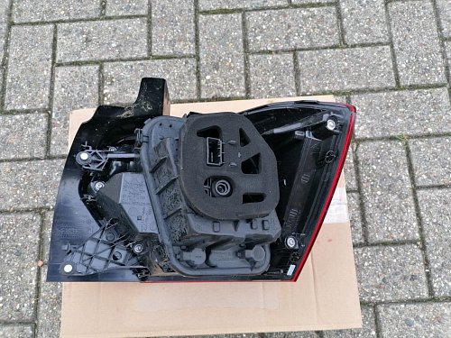 VW Polo 2G nosič žárovek patice světelná LEVÁ ZADNÍ