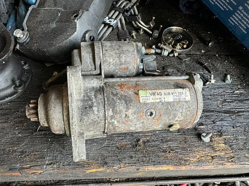 Startér VW T4  2,5 TDI