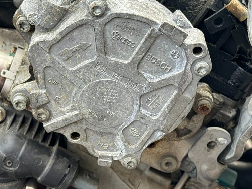 Audi VW Škoda Seat 2.0 TDI vakuová pumpa motor vakuové pumpy