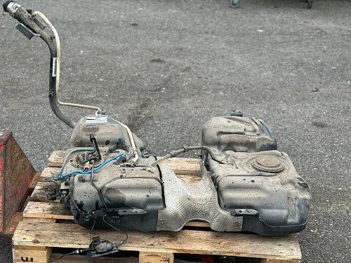 nadrz paliva diesel nafta  VW Sharan 7N 2012 Blue Motion CFGB 2,0 TDI 170PS