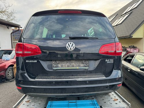 7N0 827 025 H  LC9X viko zadni (Deepblack) VW Sharan 7N 2012 2,0 TDI CFGB 125 kW Blue Motion 7N137X