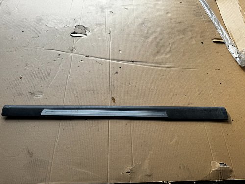 Prahová lišta Audi S6 A6 4F lišta 4F0853374C přední pravá