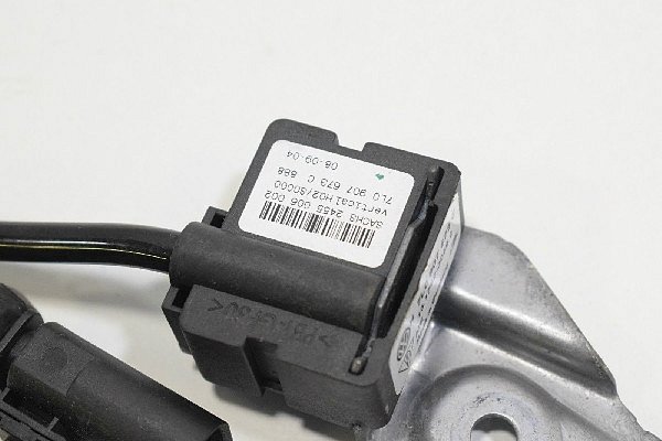 Regulátor otáček senzoru akcelerace  7L0 907 673C