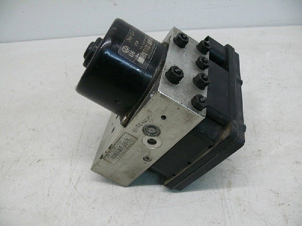 7H0 614 111L/7H0 907 379L -   VW T5 Multivan  ABS / ESP Hydraulikblock