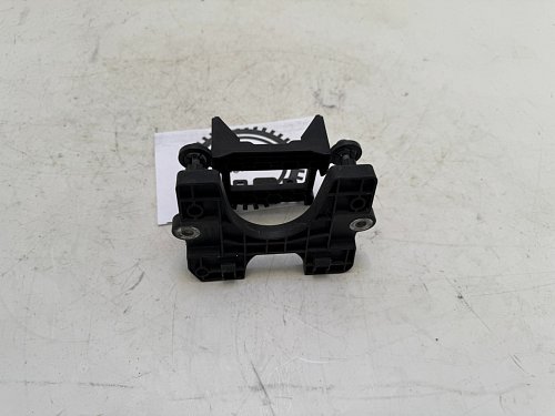 OEM držák adaptivního tempomatu ACC radarového senzoru 3QF907561 VW Passat B8 3G