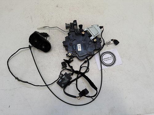 VW T5 2003-2014  VW Multivan T5 2007-2019 Zámek Centrálu  jednotka pro elektrické posuvné dveře LEVÉ