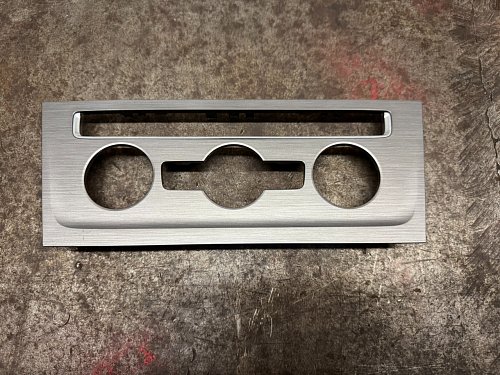 VW Golf 7 5G rám krycího panelu ovládací panel klimatizace 5G1863042 Kartáčovaný