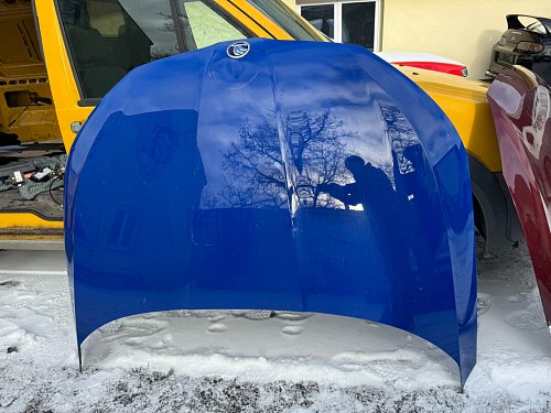 kapota víko motoru ŠKODA Kamiq 658 658823031 .  658823031A - poškozená