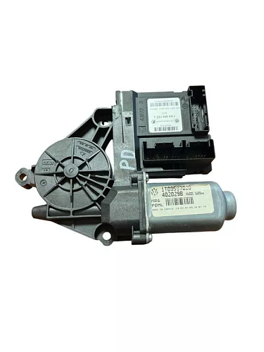 Skoda Octavia 1Z Přední  Levé Dveře Elektrické ovládání oken Golf 5 V 1T0959702D 1K0959792J