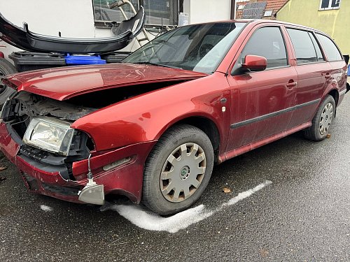 1J0 955 453 N Nadoba na vodu do ostrikovacu 3,0litry Škoda Octavia 1 1,9 TDI AHF