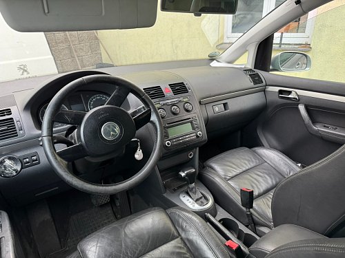 1T0 880 201 D  4EC jednotka airbagu pro volant VW  Touran 1T 2004