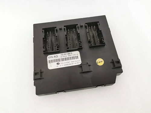 1K0 937 086 G řídící jednotka BCM Modul Hella 5DK 009 657 -05