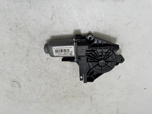 Motor stahování oken přední pravý 1T0959702S VW TOURAN